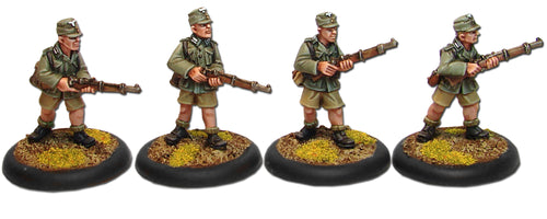 Gebirgsjäger Riflemen with Shorts